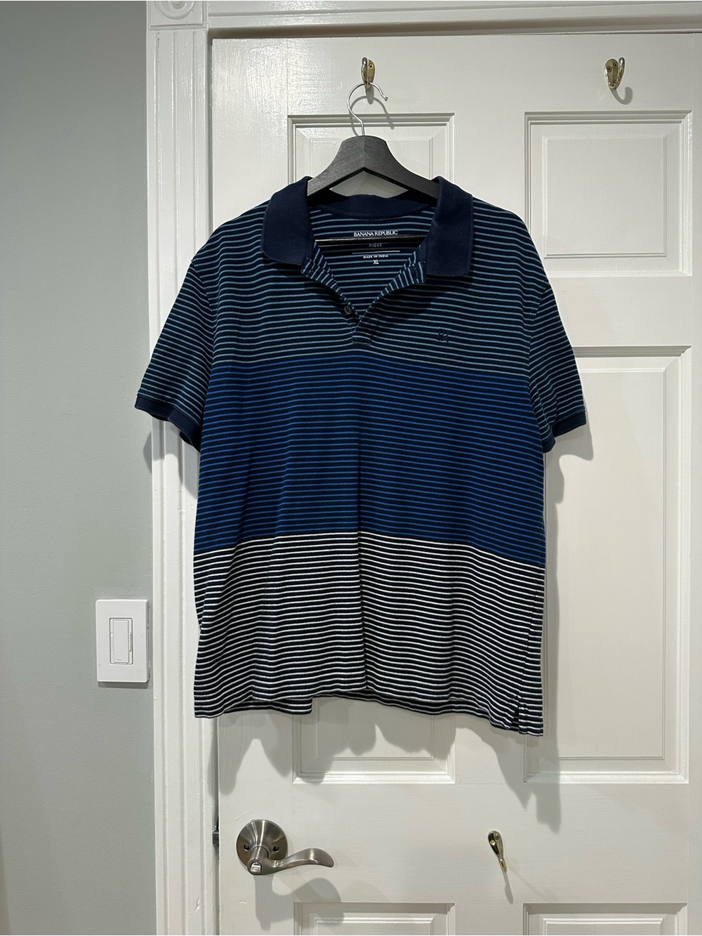 Banana Republic Polo Shirt Mens Large Blue Collared 1/4 Button Short Sleeve Logo